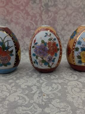 Vintage Hand-Painted Floral Decorative Egg - Purple & Red Flowers